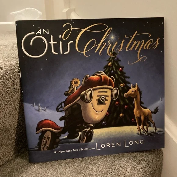 ✨10/$12✨Otis at Christmas - Picture 1 of 2